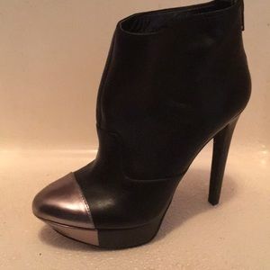 New blk Jessica Simpson tag still on shoes